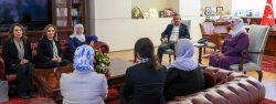 Özgür Özel Barış Anneleri Heyetini Kabul Etti