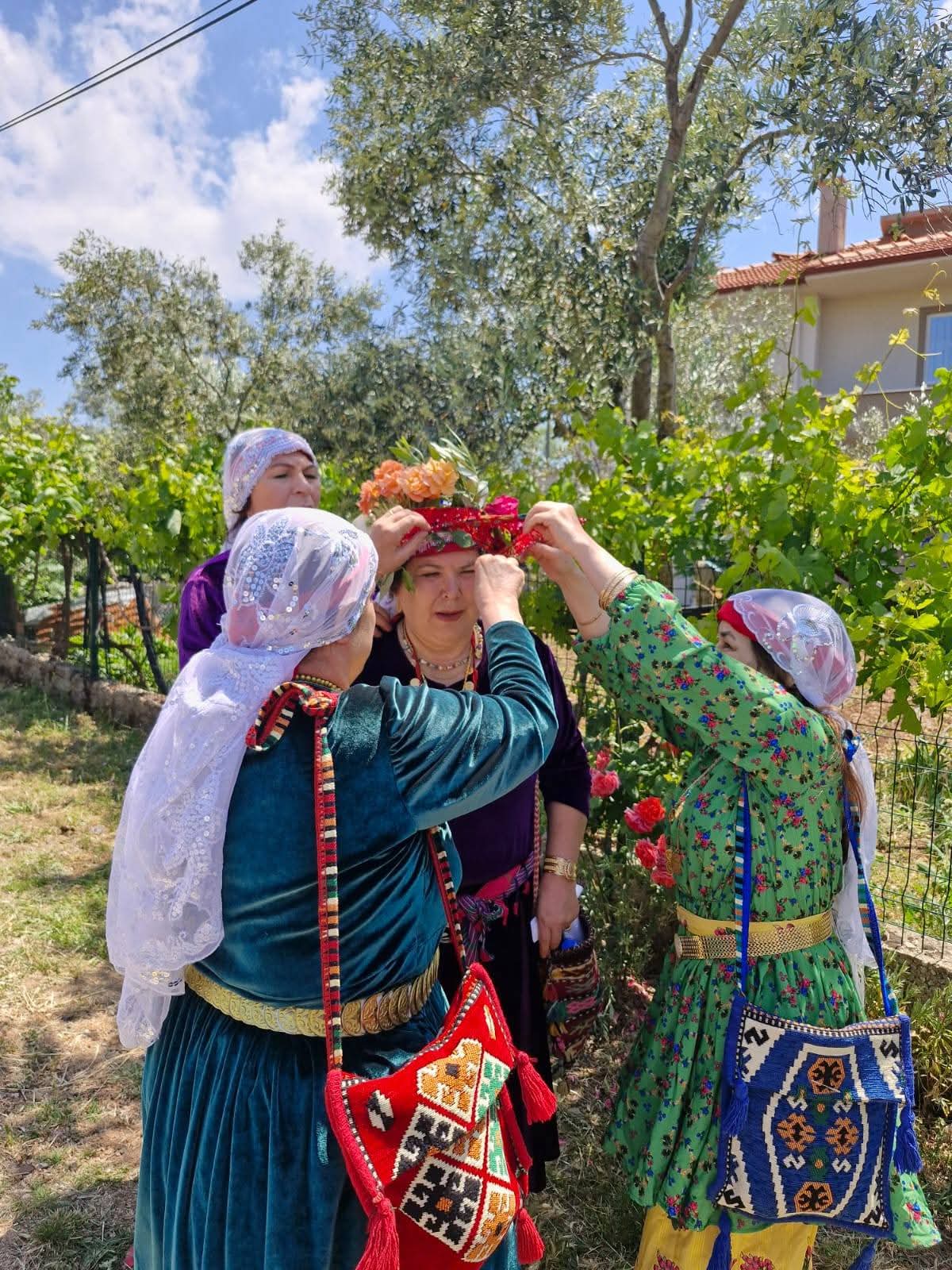 Kadına Saygı, Halklara Eşitlik