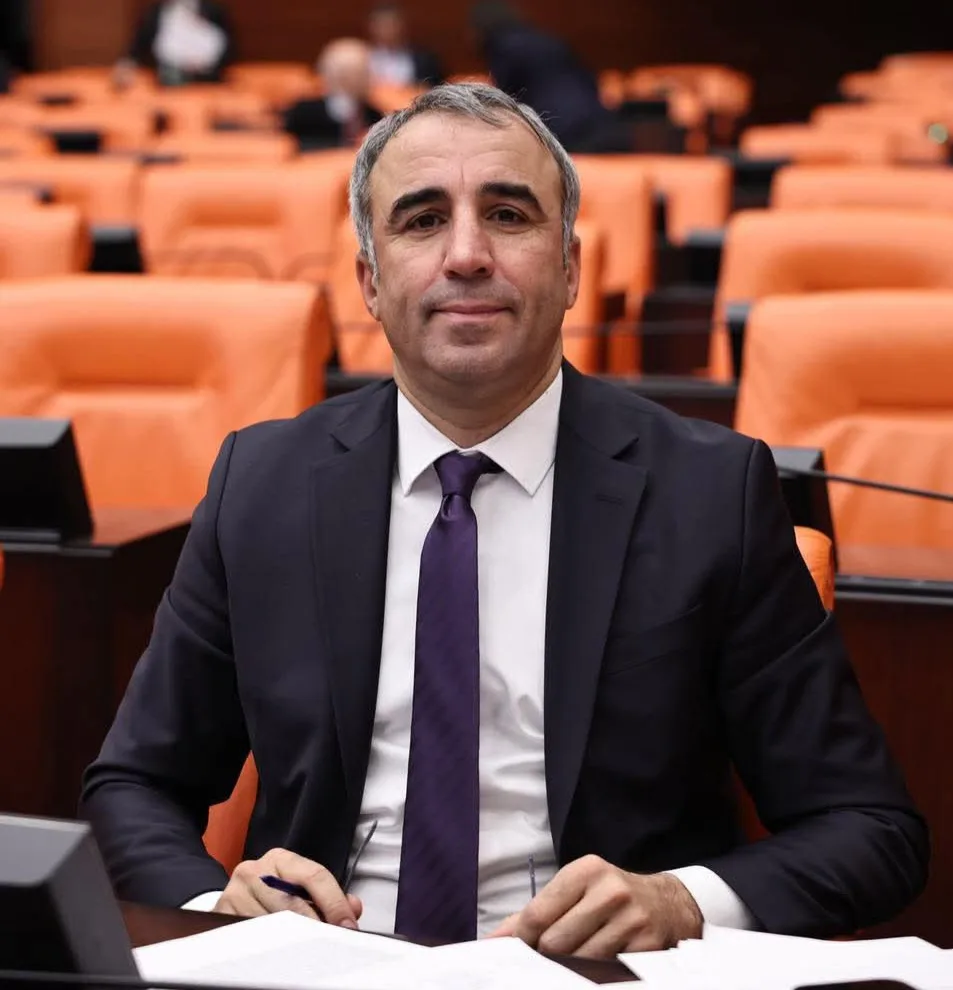 DEM Parti’li Celal Fırat’tan Meclis’te Suriye Çağr