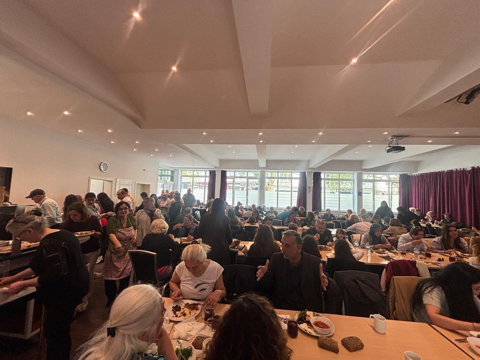 Hamburg Alevi Kültür Merkezi’nde Analar Günü Coşkuyla Kutlandı