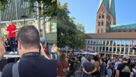 Lübeck Markt’ta Çeşitlilik ve Dayanışma Nöbetinin Nefrete Karşı Örgütlü Duruşu!