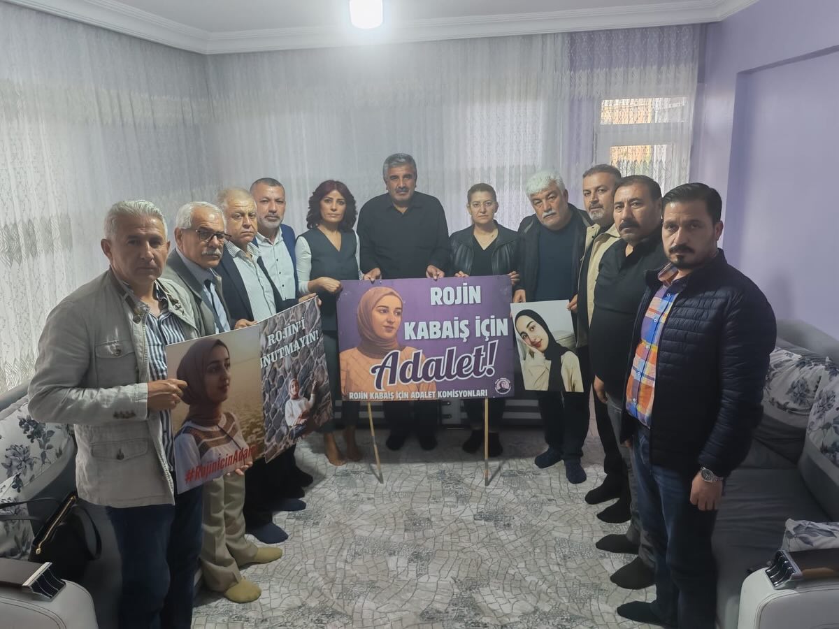 Alevi Kurumlarından Rojin Kabaiş Ailesine Ziyaret: “Adalet Sağlanana Kadar Vazgeçmeyeceğiz”