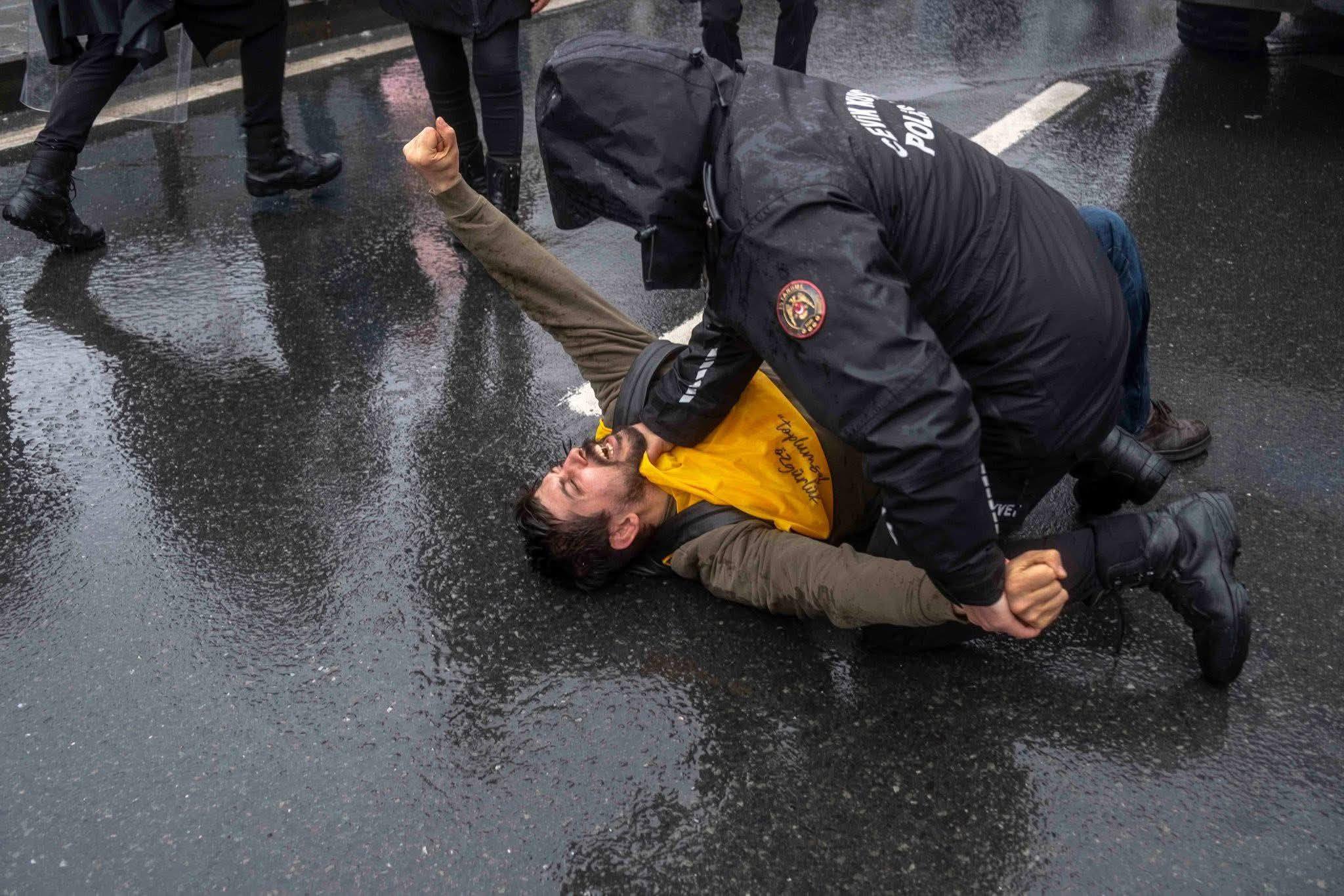 İnsanlık Onuru İşkenceyi Yenecek!